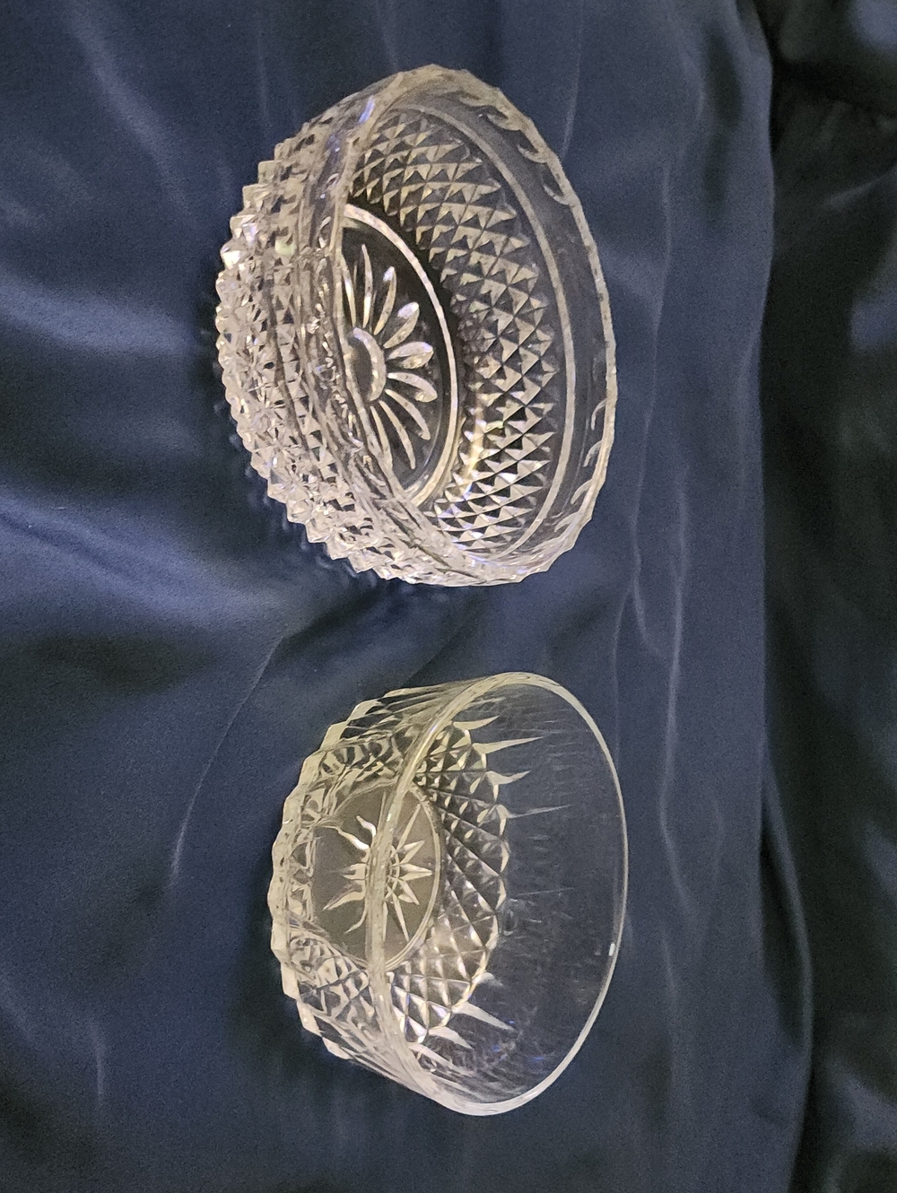 Set of 2 Vintage Arcoroc France Diamond Starburst Clear Glass Bowls